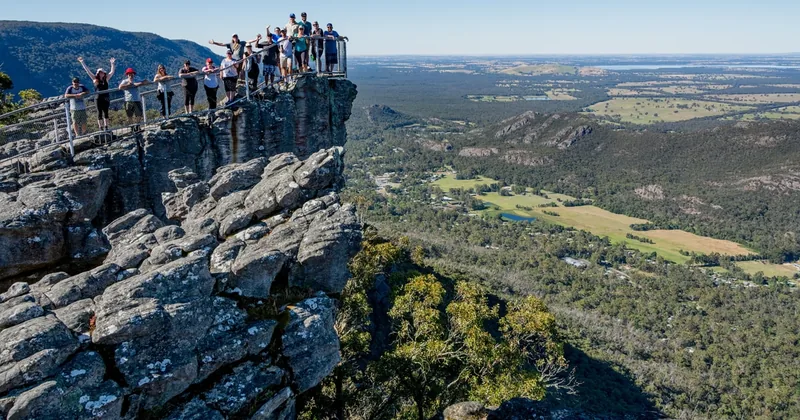 Melbourne to Adelaide 3-Day Great Ocean Road Tour
